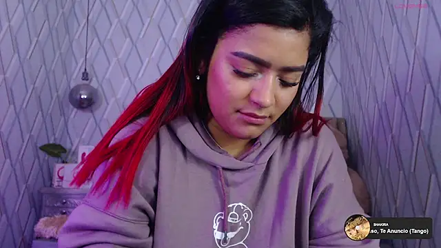 Snapshot of NicolleTaylor chatting on 03-11-25, 08:20 NicolleTaylor online show from 03-11-25, 08:20