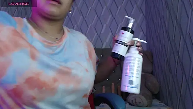 Snapshot of NicolleTaylor chatting on 03-13-25, 02:05 NicolleTaylor online show from 03-13-25, 02:05