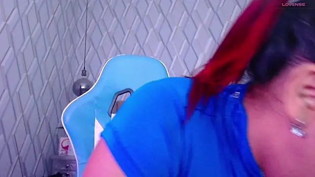 Snapshot of NicolleTaylor chatting on 03-20-25, 09:48 NicolleTaylor online show from 03-20-25, 09:48