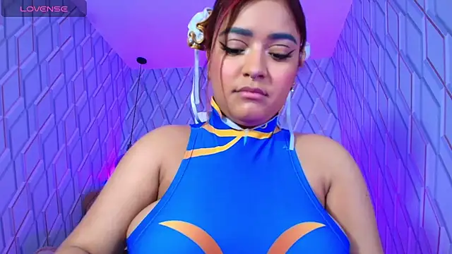 Snapshot of NicolleTaylor chatting on 09-19-25, 03:41 NicolleTaylor online show from 09-19-25, 03:41