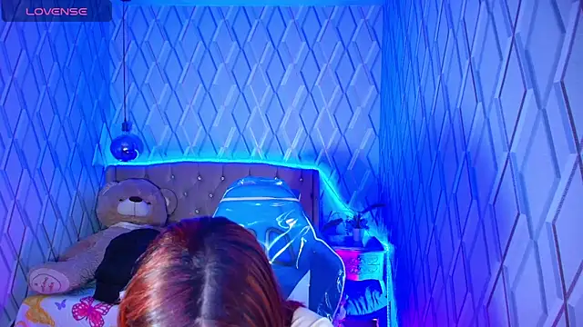 Snapshot of NicolleTaylor chatting on 11-04-25, 03:38 NicolleTaylor online show from 11-04-25, 03:38