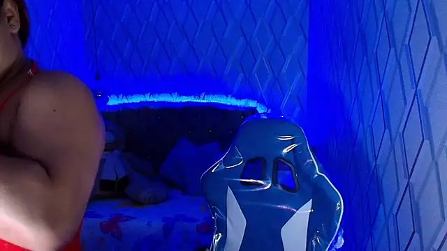 Snapshot of NicolleTaylor chatting on 11-24-25, 03:28 NicolleTaylor online show from 11-24-25, 03:28