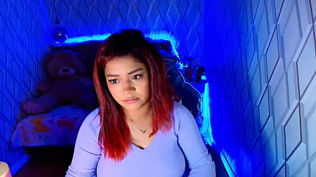 Snapshot of NicolleTaylor chatting on 12-01-25, 04:06 NicolleTaylor online show from 12-01-25, 04:06