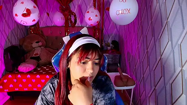 Snapshot of NicolleTaylor chatting on 02-13-26, 03:35 NicolleTaylor online show from 02-13-26, 03:35