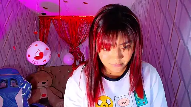 Snapshot of NicolleTaylor chatting on 02-15-26, 04:42 NicolleTaylor online show from 02-15-26, 04:42