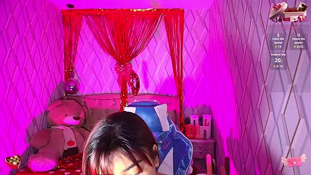 Snapshot of NicolleTaylor chatting on 02-16-26, 03:02 NicolleTaylor online show from 02-16-26, 03:02