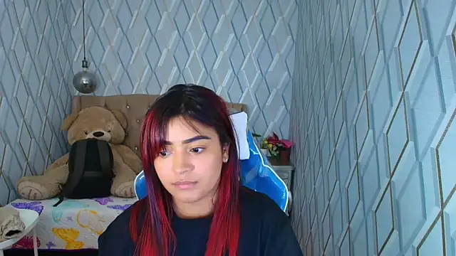 Snapshot of NicolleTaylor chatting on 02-27-26, 04:23 NicolleTaylor online show from 02-27-26, 04:23