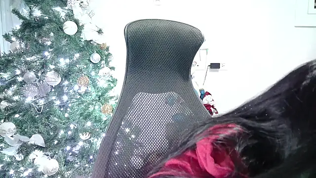 Snapshot of aineangeel chatting on 01-04-25, 02:56 aineangeel online show from 01-04-25, 02:56