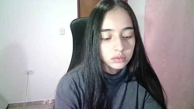 Snapshot of aineangeel chatting on 03-18-25, 12:27 aineangeel online show from 03-18-25, 12:27