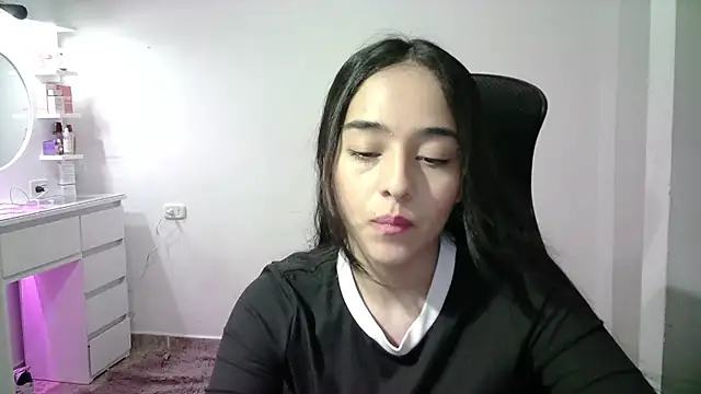 Snapshot of aineangeel chatting on 11-29-25, 01:08 aineangeel online show from 11-29-25, 01:08