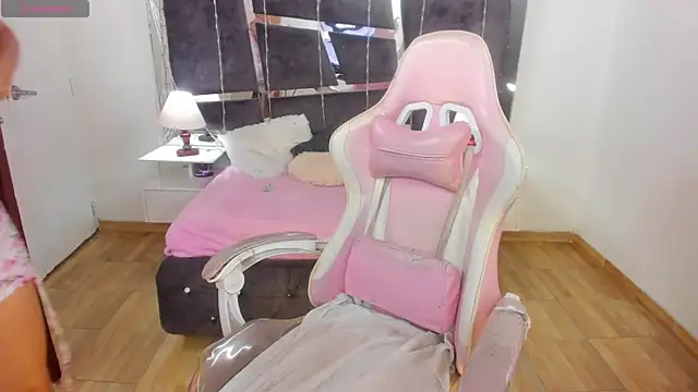 Snapshot of iam_sofiia chatting on 01-13-25, 09:20 iam sofiia online show from 01-13-25, 09:20