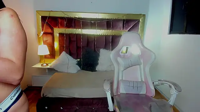 Snapshot of iam_sofiia chatting on 02-24-25, 08:36 iam sofiia online show from 02-24-25, 08:36