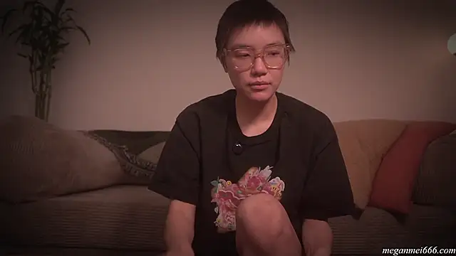 Snapshot of meganmei666 chatting on 02-24-26, 03:04 meganmei666 online show from 02-24-26, 03:04