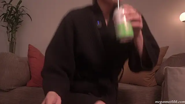 Snapshot of meganmei666 chatting on 03-06-26, 02:52 meganmei666 online show from 03-06-26, 02:52