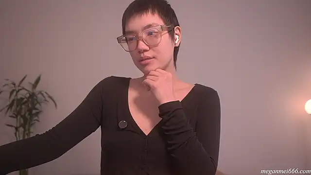 Snapshot of meganmei666 chatting on 03-06-26, 06:37 meganmei666 online show from 03-06-26, 06:37