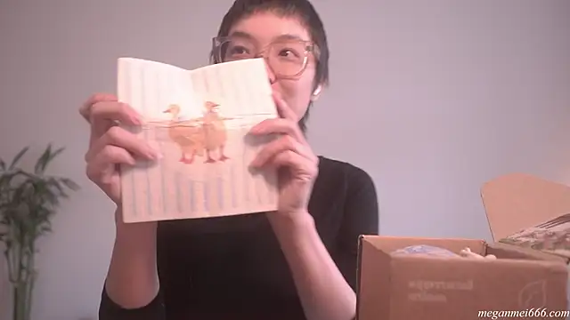 Snapshot of meganmei666 chatting on 03-13-26, 05:19 meganmei666 online show from 03-13-26, 05:19