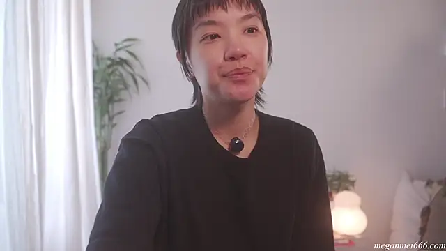 Snapshot of meganmei666 chatting on 05-10-26, 06:46 meganmei666 online show from 05-10-26, 06:46