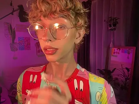 Snapshot of lyamthommpson chatting on 02-24-26, 04:32 lyamthommpson online show from 02-24-26, 04:32