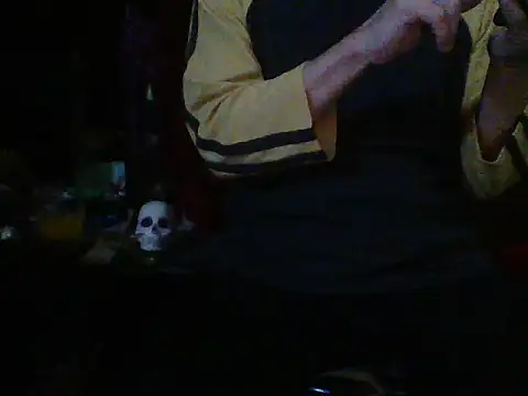 Snapshot of mrdemoncrowly chatting on 09-25-25, 08:29 mrdemoncrowly online show from 09-25-25, 08:29