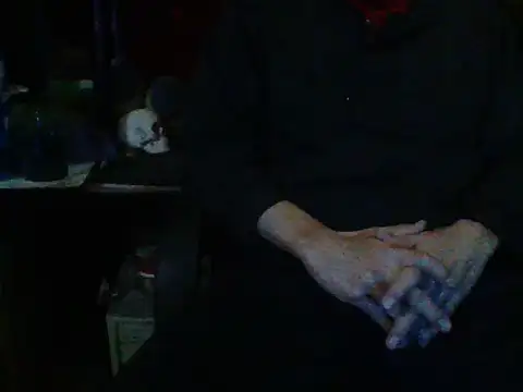 Snapshot of mrdemoncrowly chatting on 10-09-25, 08:34 mrdemoncrowly online show from 10-09-25, 08:34