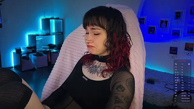 Snapshot of deadlysweet chatting on 01-17-26, 03:55 deadlysweet online show from 01-17-26, 03:55