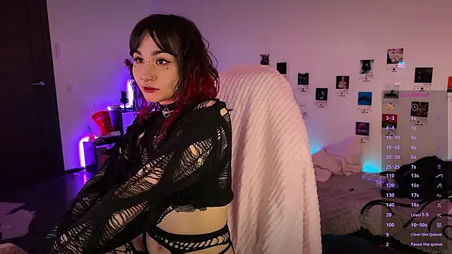 Snapshot of deadlysweet chatting on 02-17-26, 02:41 deadlysweet online show from 02-17-26, 02:41