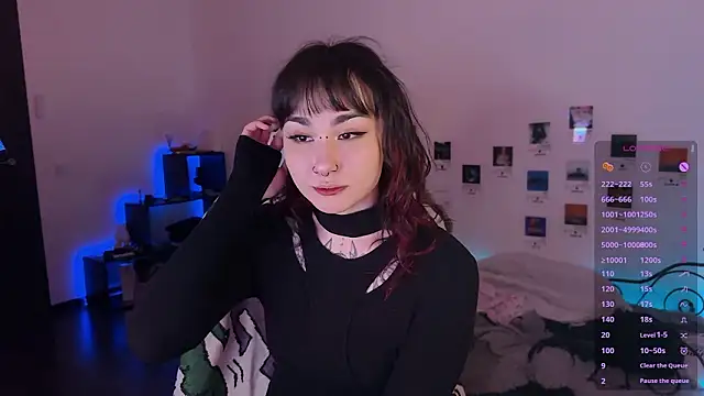 Snapshot of deadlysweet chatting on 03-08-26, 12:52 deadlysweet online show from 03-08-26, 12:52