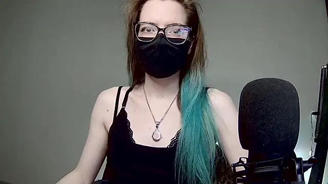 Snapshot of amber_candyfloss chatting on 02-05-25, 10:44 amber candyfloss online show from 02-05-25, 10:44