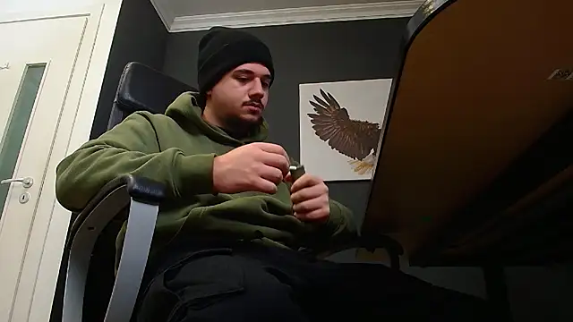 Snapshot of JoshKnights chatting on 01-22-25, 05:48 JoshKnights online show from 01-22-25, 05:48