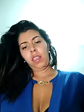 Snapshot of Emily_Wane chatting on 12-31-24, 11:49 Emily Wane online show from 12-31-24, 11:49