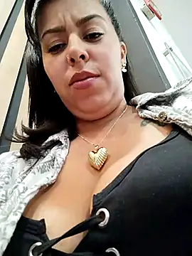 Snapshot of Emily_Wane chatting on 01-03-25, 08:43 Emily Wane online show from 01-03-25, 08:43