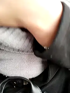 Snapshot of Emily_Wane chatting on 01-06-25, 04:44 Emily Wane online show from 01-06-25, 04:44