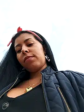 Snapshot of Emily_Wane chatting on 03-10-25, 06:45 Emily Wane online show from 03-10-25, 06:45