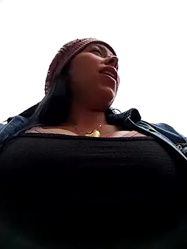 Snapshot of Emily_Wane chatting on 03-11-25, 05:57 Emily Wane online show from 03-11-25, 05:57