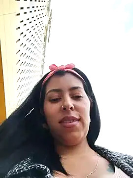 Snapshot of Emily_Wane chatting on 03-13-25, 06:23 Emily Wane online show from 03-13-25, 06:23