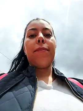 Snapshot of Emily_Wane chatting on 03-18-25, 03:42 Emily Wane online show from 03-18-25, 03:42