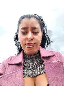 Snapshot of Emily_Wane chatting on 10-03-25, 03:53 Emily Wane online show from 10-03-25, 03:53