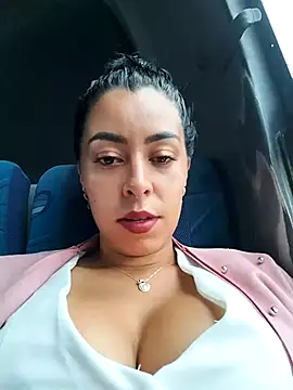 Snapshot of Emily_Wane chatting on 11-13-25, 03:55 Emily Wane online show from 11-13-25, 03:55