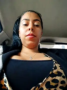 Snapshot of Emily_Wane chatting on 11-18-25, 04:44 Emily Wane online show from 11-18-25, 04:44