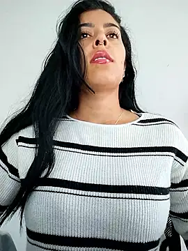 Snapshot of Emily_Wane chatting on 12-01-25, 06:35 Emily Wane online show from 12-01-25, 06:35