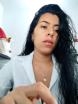 Snapshot of Emily_Wane chatting on 12-22-25, 03:53 Emily Wane online show from 12-22-25, 03:53