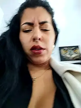 Snapshot of Emily_Wane chatting on 01-14-26, 03:39 Emily Wane online show from 01-14-26, 03:39