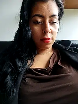 Snapshot of Emily_Wane chatting on 02-08-26, 04:21 Emily Wane online show from 02-08-26, 04:21