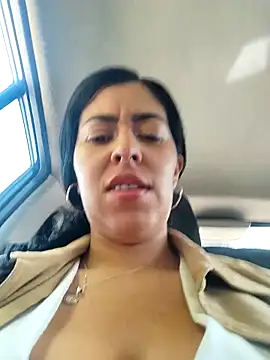 Snapshot of Emily_Wane chatting on 02-25-26, 03:21 Emily Wane online show from 02-25-26, 03:21