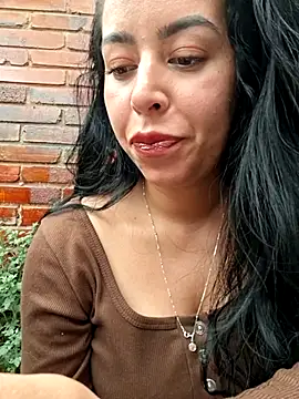 Snapshot of Emily_Wane chatting on 07-17-26, 06:02 Emily Wane online show from 07-17-26, 06:02
