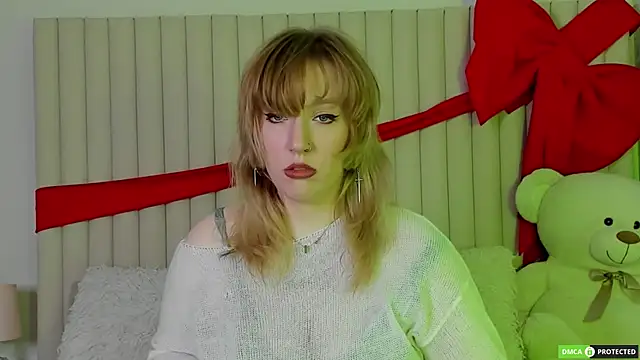 Snapshot of RachelCart chatting on 06-17-26, 03:09 RachelCart online show from 06-17-26, 03:09