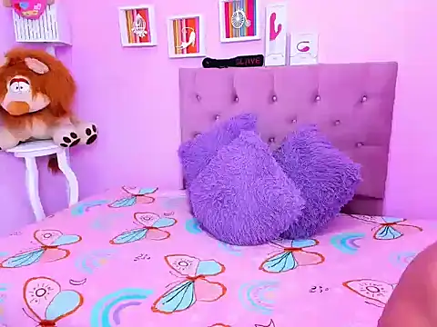 milf bigass  online show from 04-15-26, 01:07