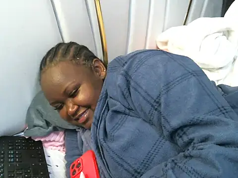 Snapshot of Brizzy_dee chatting on 11-11-25, 08:20 Brizzy dee online show from 11-11-25, 08:20