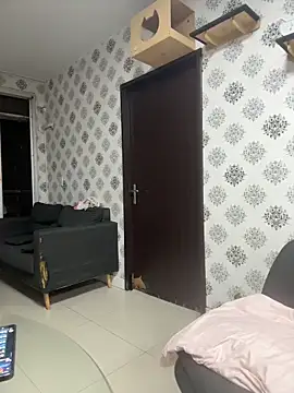 samilux5 online show from 02-19-26, 04:41