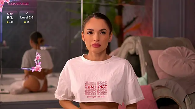 EsmeAinsley online show from 12-21-24, 11:24